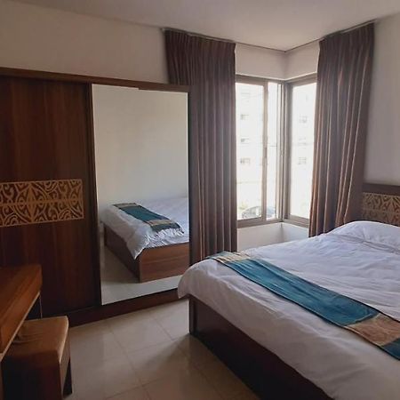 Furnished Apartments Near Mcdonald'S Al-Madina Al-Monawara St Amman Extérieur photo